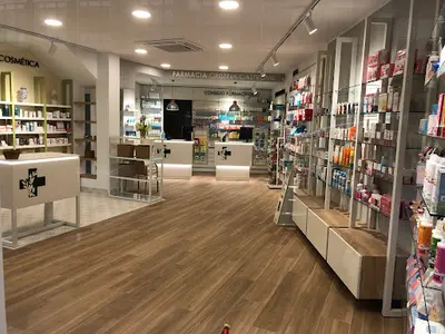 Farmacia Juan Montes 30