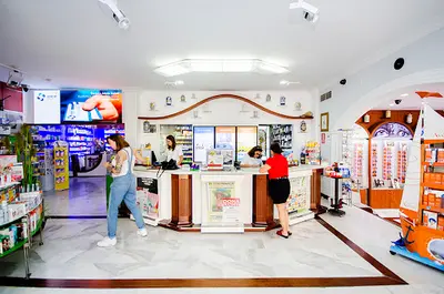 Farmacia Óptica Adeje Hernández Trujillo C.b.