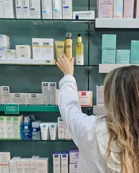 Farmacurva