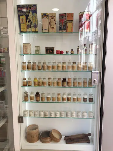 Farmacia Adela Casesnoves