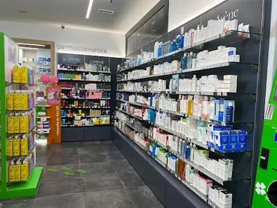 Farmacia Trébol Pau5