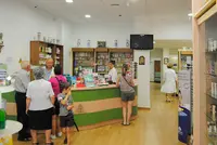 Farmacia Cuervas-mons