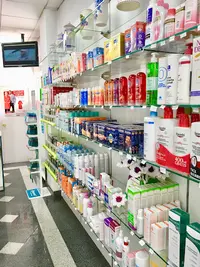 Farmacia Amparo. Ldo Rafael Revuelta