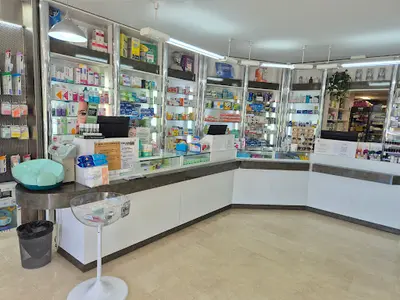Farmacia San Bernabé. Ldo. Enrique García Badillo