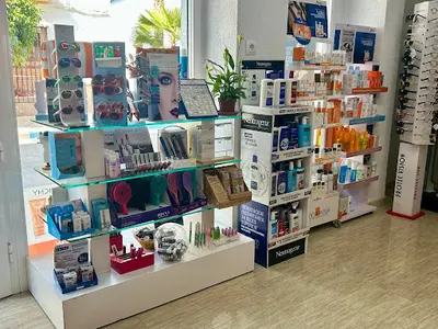 Farmacia la Botica (lda. Carmen Mª Moreno Cazorla)