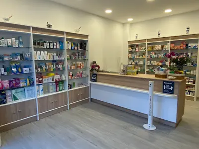 Farmacia Isolina Lago Rial