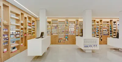 Farmacia Isabel Arrebola Pascual - la Farmacia Del Reloj