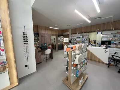 Farmacia María Lourdes Cortés González