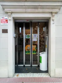 Farmacia Diaz Colorado, en El Palacete de Sanbi, Barakaldo.