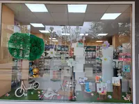 Farmacia Fernández- Apesteguía (farmacia Lur Gorri)