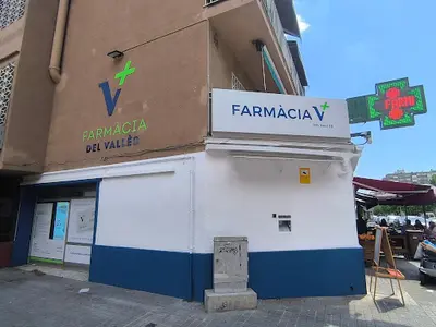 Farmacia Del Vallès. Alejandro Escura