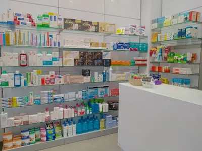 Farmàcia Condal - Llic.marta Ibáñez-pharmacy - Apotheke