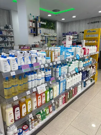 Farmacia Farmàcia Plaça Nadal (abierto 12 Horas)