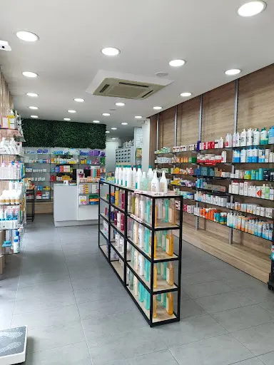 Farmacia Farmàcia Vélez Lorenzo