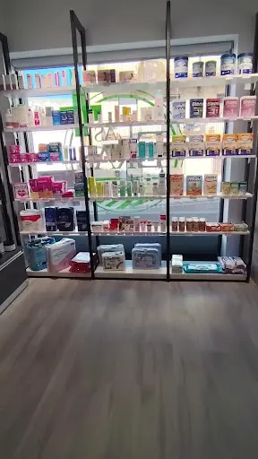 Farmacia Las Eras - Ldo. Juan E. Camacho Diez-madroñero
