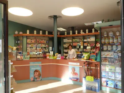 Farmacia Urazurrutia (silvia Santín-susana Zarate)