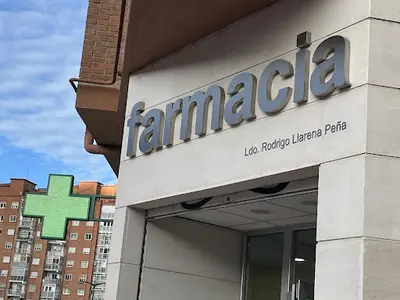 Farmacia Llarena (ldo. Rodrigo Llarena Peña)