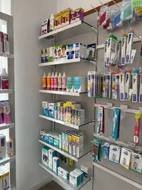 Farmacia Las Estrellas. Gdo Arturo Sánchez Moreno