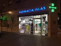 Islas Farmacia + Óptica