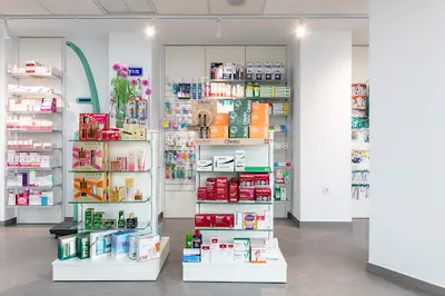 Farmacia Monestir - Lda María Paz Montón Ugedo - Farmacia Y Parafarmacia en El Puig