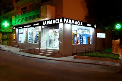 Farmacia Las Pirámides. Farmacia Galán Cavadas C.b.