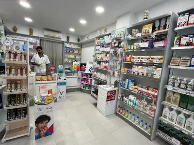 Farmacia Vista Alegre (albert Sala Hernández Llic.)