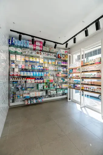 Farmacia Centro Guillena Junto Al Centro de Salud