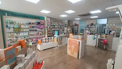 Farmacia Santa Adela