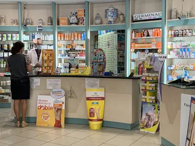 Farmacia Julia Negrillo Robleda