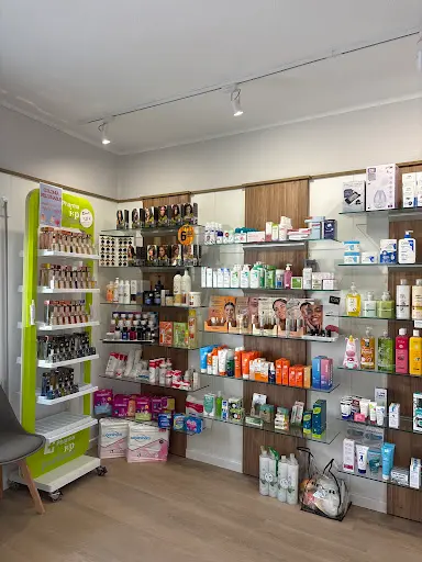 Farmacia de Jaraicejo. Lda Mª Victoria Naranjo Novella