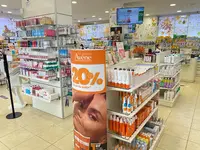 - Farmacia 7 Palmas - Lcdo. Carlos Monzón Pulido