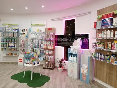 Farmacia la Florida Lcda. Marta Salvador Navarro