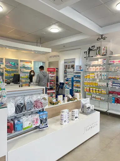 Farmacia les Alqueries - Aina Gozalbo