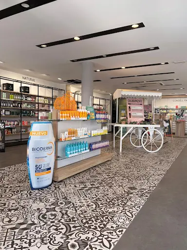 Farmacia Farmàcia Laura Pons