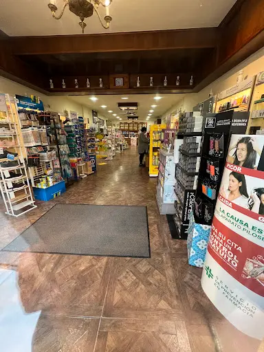 Farmacia Carlota Mijares
