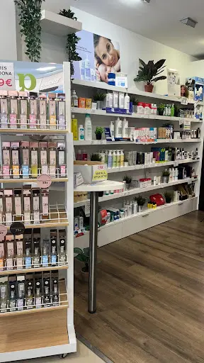 Farmacia Farmàcia Anna Mazó