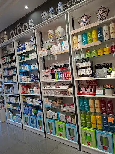 Farmacia Cortijo de Torres - Lda. Concha Maldonado Pérez