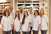 Farmacia Villafuerte Ldos. Luis Y Marta Espinosa González. Especialistas en Cosmética, Fórmulas
