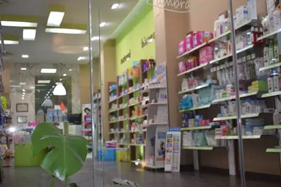 Farmacia la Zambra