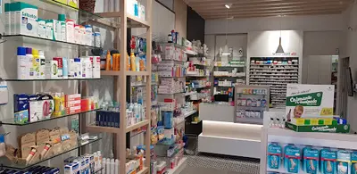 Farmacia Del Puente - Iria Roel Mondragón