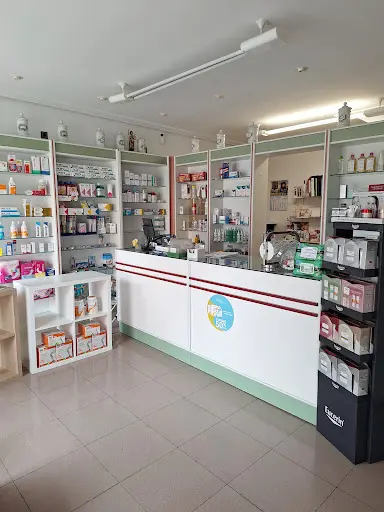 Farmacia Montemayor de Pililla (lda. Belén Gallardo Martín)