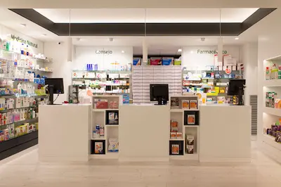 Farmacia Rebullón (lda. Leonides Vázquez Fernández Y Lda Alba Erea Rodríguez Vázquez))
