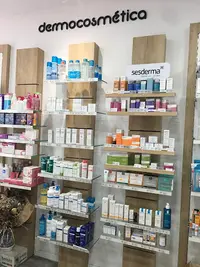 Farmacia Villafontana. Lda. Belén Menéndez Nieto. Móstoles