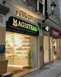 Farmacia Magistral