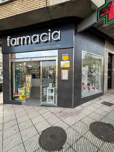 Farmacia Arturo Motto Revilla