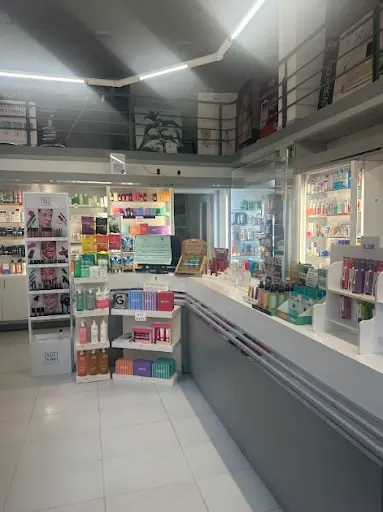 Farmacia Farmàcia Alba Augé