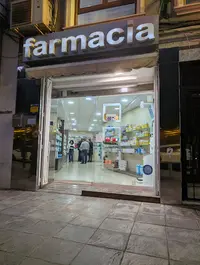 Farmacia, m'Pino Salar / Jorge Martos