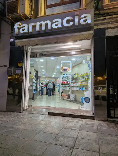 Farmacia Farmacia, m'Pino Salar / Jorge Martos