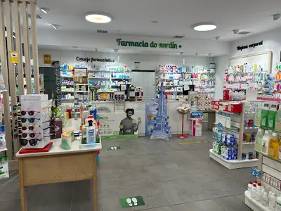 Farmacia Do Xardín Cora Álvarez