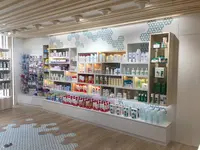 Farmacia Frente Residencia 24